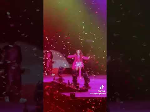 Cine show duas rosas e postei no tik Tok
